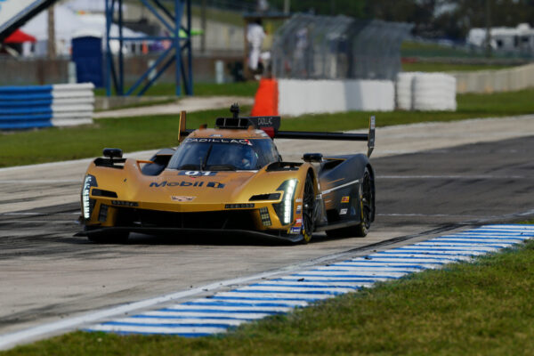 12H Sebring, H+2 : les Cadillac dominent