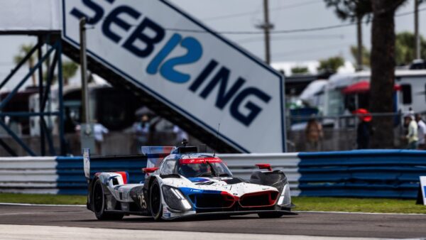 12H Sebring H+8 : BMW en tête, terrible crash de Derani !