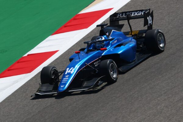 Arvid Lindblad et Luke Browning vainqueurs à Bahreïn en FIA F3