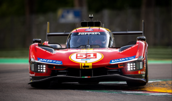 6H Imola : H+3 - Ferrari devant à mi-course