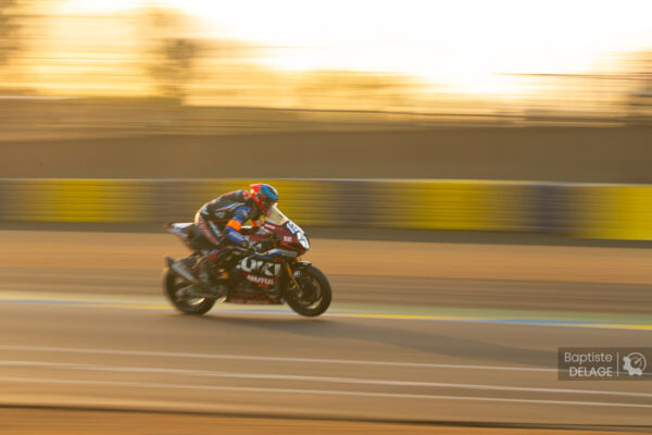 24 Heures Motos 2024, H+17 : La Suzuki #12 reprend la tête de la course