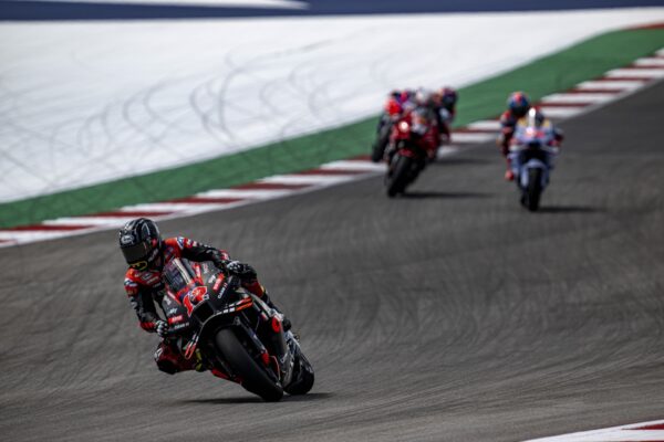 GP des Amériques 2024, Course : Maverick Viñales, première victoire avec Aprilia