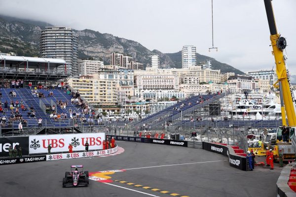Gabriele Minì en pole position à Monaco en FIA F3