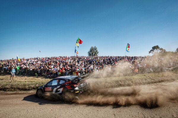 Portugal, ES13 : Rovanperä et Solberg out, Ogier vire en tête