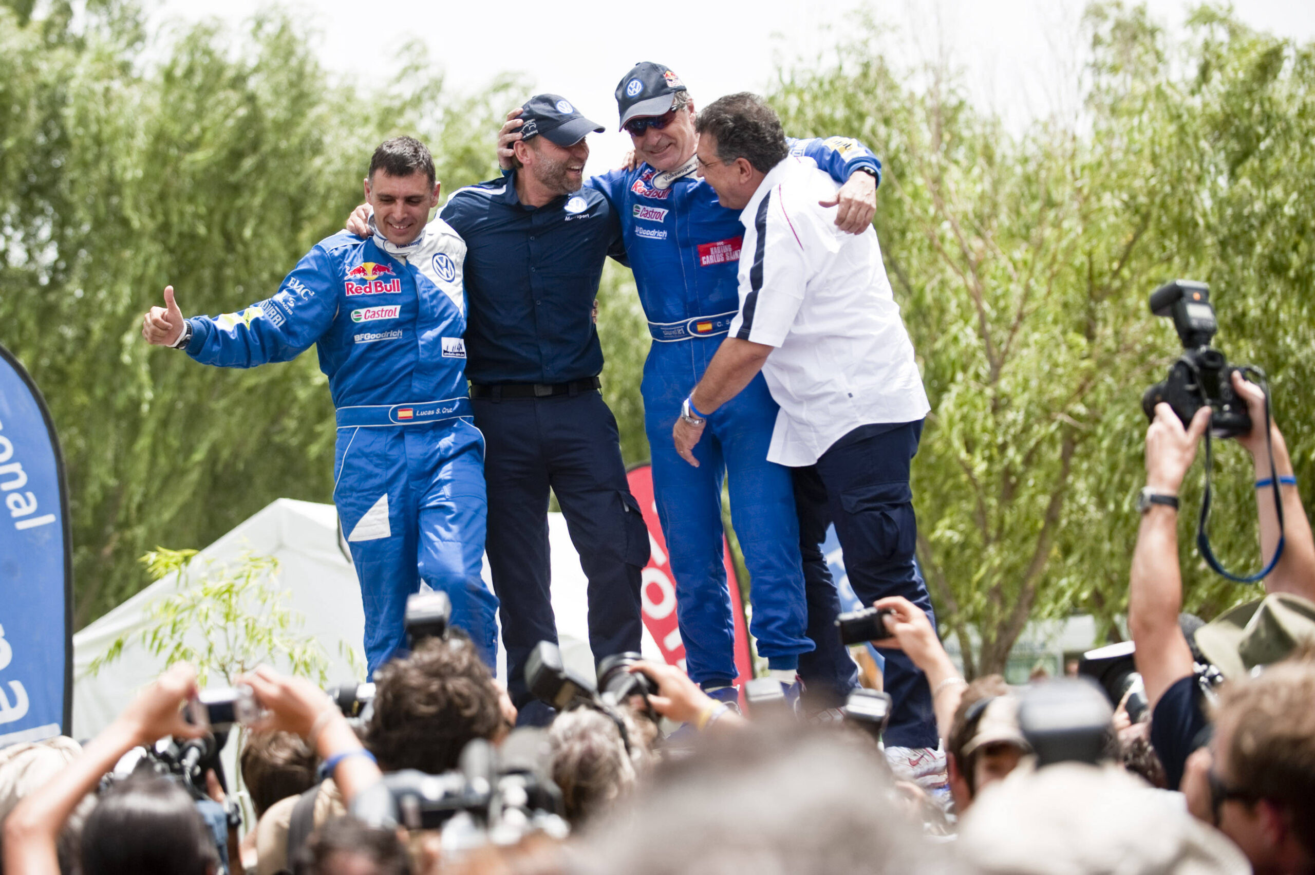 Carlos Sainz savoure sa victoire sur le Dakar 2010