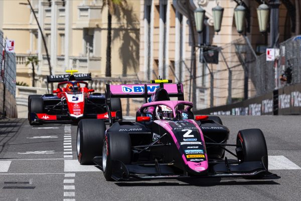 Nikola Tsolov et Gabriele Mini vainqueurs en FIA F3 à Monaco