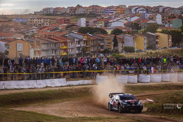 Sardaigne, ES4 : Ogier devance Tänak, Fourmaux à l'abandon