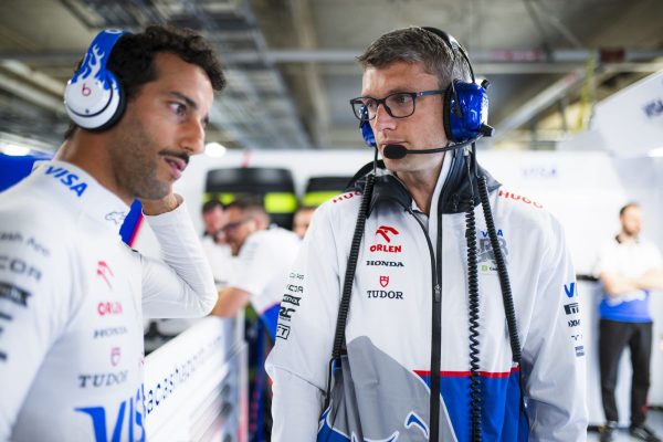 Villeneuve sur Ricciardo : "que fait-il encore en F1 ?"