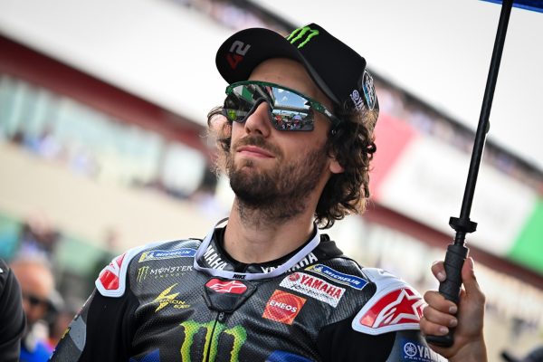 Alex Rins prolonge avec Yamaha pour deux saisons