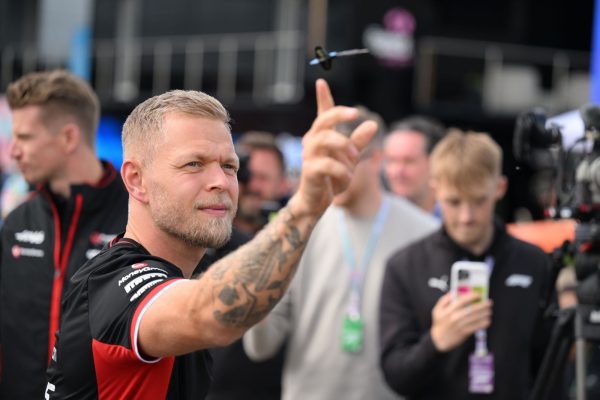 Haas confirme le départ de Magnussen en fin d'année