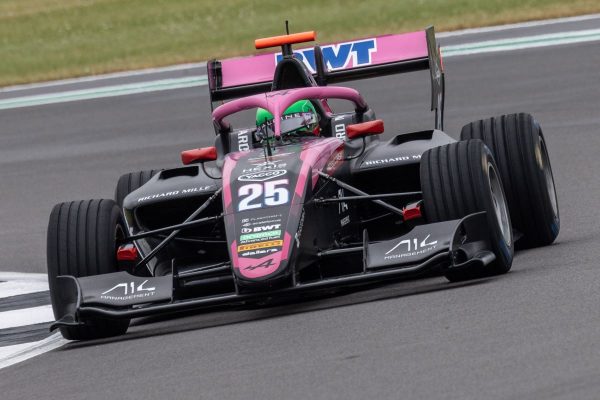 Les pilotes aux antipodes en FIA F3 pour Alpine Academy
