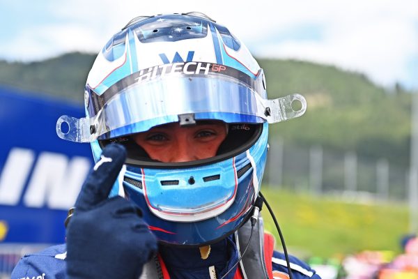 Luke Browning en pole position à Silverstone en FIA F3