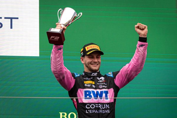 Des podiums et une victoire en FIA F2 pour l’Alpine Academy