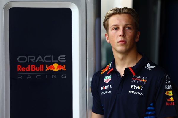 Lawson prêté par Red Bull pour remplacer Sargeant chez Williams ?