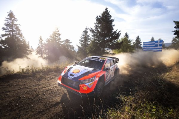 Acropole, ES6 : Tänak émerge en tête de l'hécatombe !
