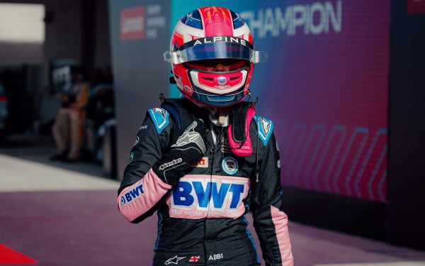 F1 Academy, Abbi Pulling s'offre les deux pole positions à Singapour