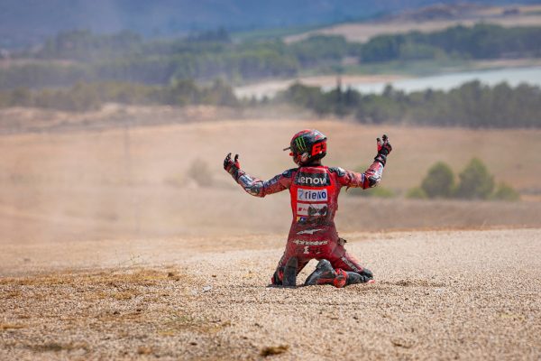Alex Márquez et Francesco Bagnaia, l'explication après l'accrochage à Aragón