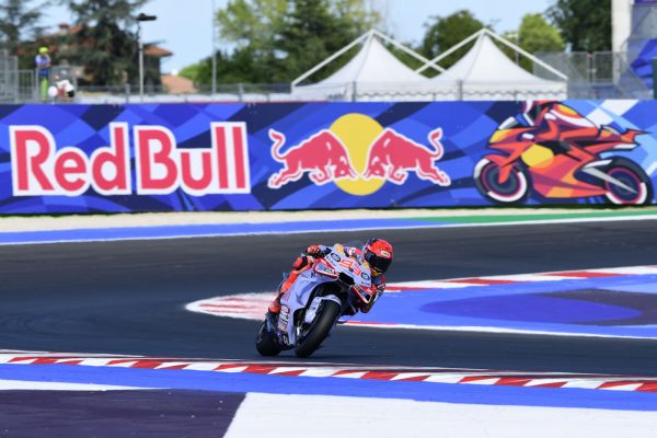 GP de Saint-Marin 2024, Course : Marc Márquez profite des gouttes