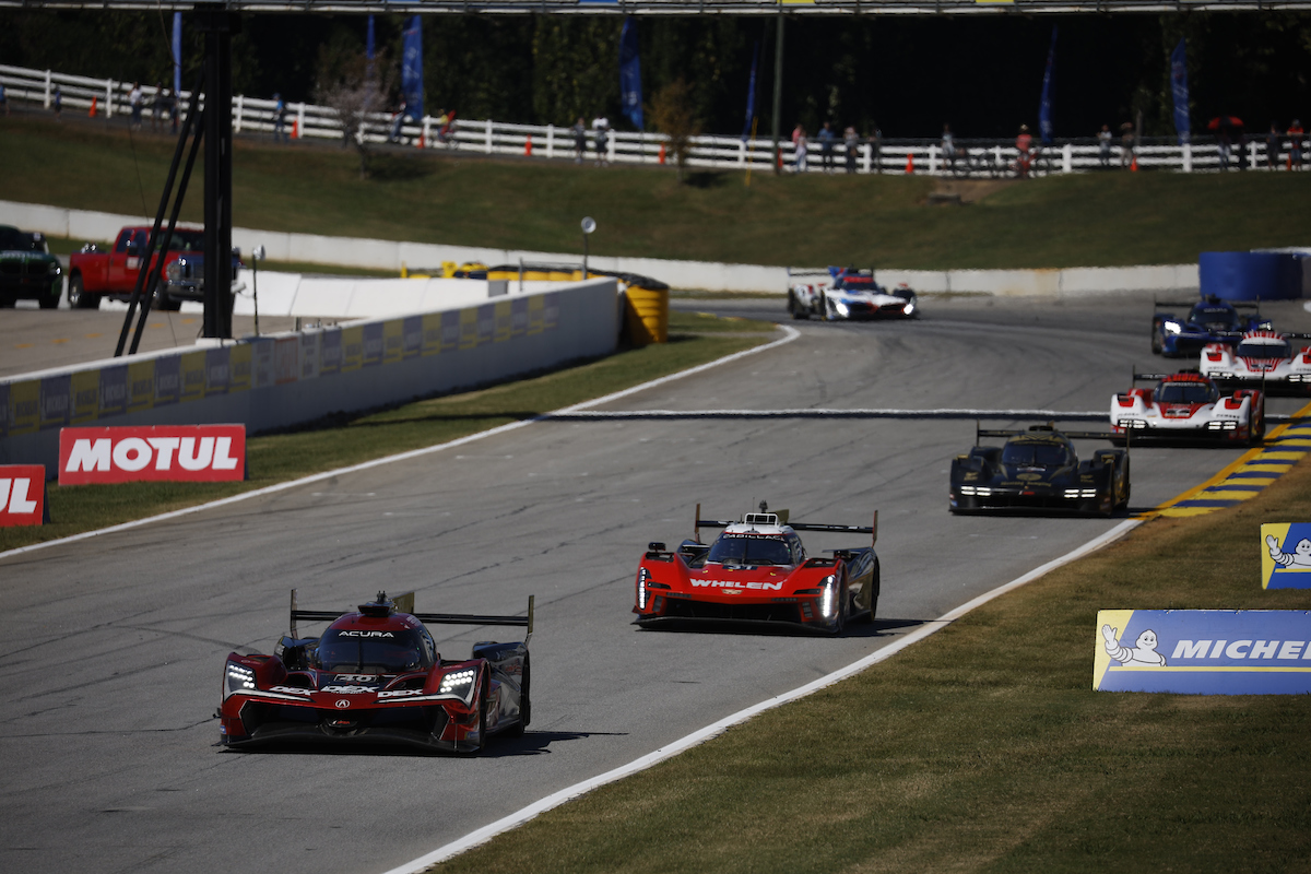 #40: Wayne Taylor Racing with Andretti, Acura ARX-06, GTP: Jordan Taylor, Louis Deletraz, Colton Herta