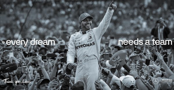 Mercedes rend un vibrant hommage à Lewis Hamilton en vidéo