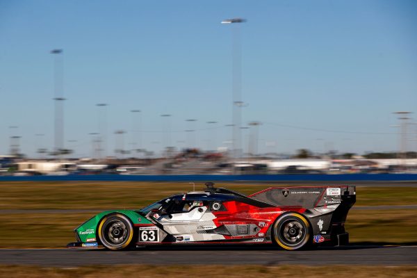 #63: Automobili Lamborghini Squadra Corse, Lamborghini SC63, GTP: Mirko Bortolotti, Romain Grosjean, Daniil Kvyat, Edoardo Mortara