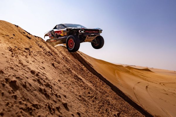 Dakar 2025, Étape 10 : Roma impose son Raptor, Lategan repasse devant