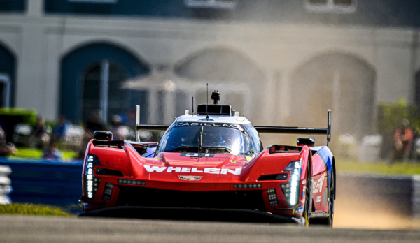 12H Sebring, H+2 : Cadillac en tête