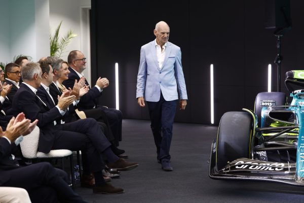 Adrian Newey débute ce jour son aventure chez Aston Martin