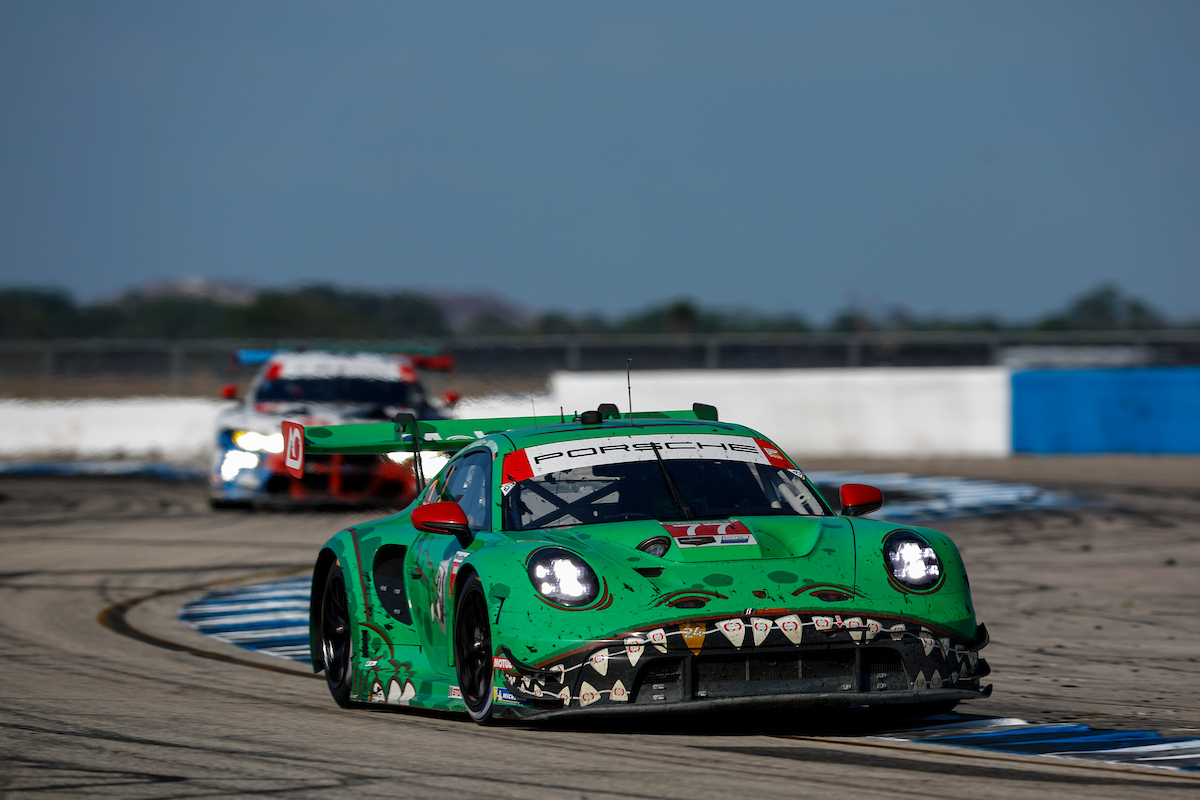 #77: AO Racing, Porsche 911 GT3 R (992), GTD PRO: Laurin Heinrich, Klaus Bachler, Alessio Picariello