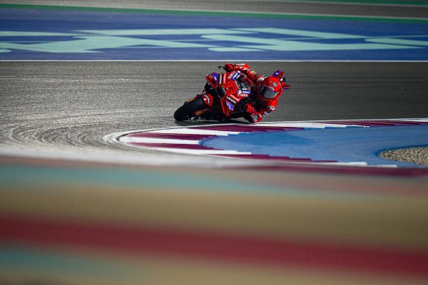 GP du Qatar 2025, Course : Marc Márquez s'impose devant Maverick Viñales