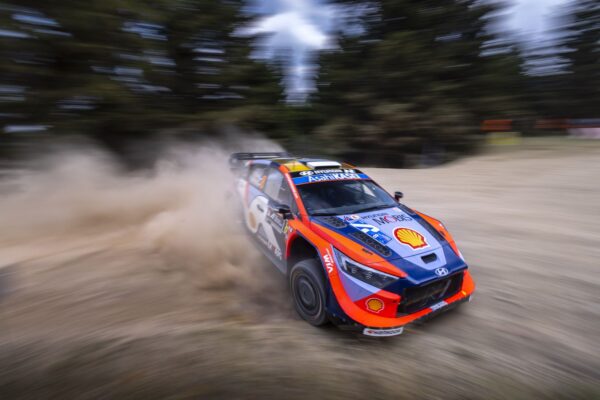 Acropole, ES13 : Tänak déroule sans être inquiété !