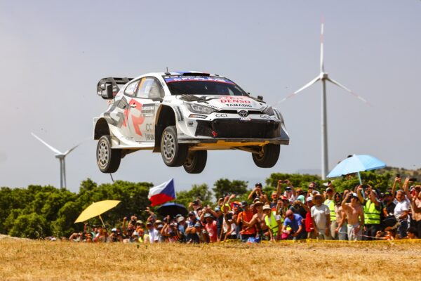 Sardaigne, ES9 : Ogier leader, Fourmaux malchanceux