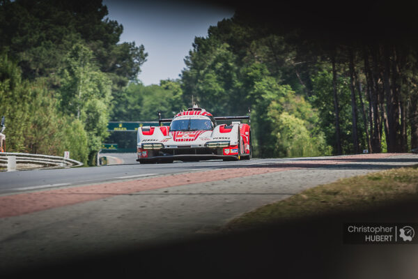La Porsche N°6 disqualifiée avant l'Hyperpole