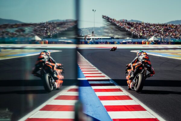 Pirelli a reporté son premier essai MotoGP