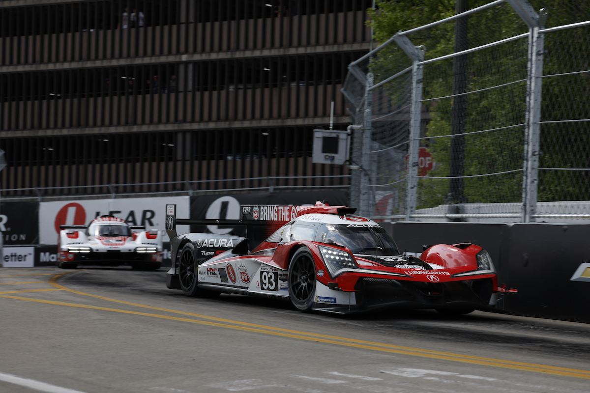 #93: Acura Meyer Shank Racing w/Curb Agajanian, Acura ARX-06, GTP: Renger van der Zande, Nick Yelloly
