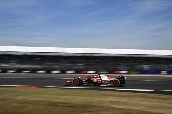 Grande-Bretagne, EL1 : Hamilton devant son public !