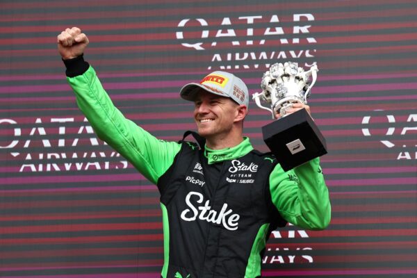 Nico Hülkenberg sur le podium du GP de Grande-Bretagne 2025