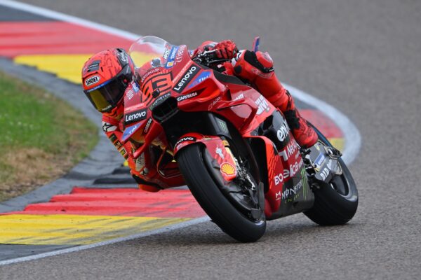 GP d'Allemagne 2025, Sprint : Marc Márquez ne laisse rien à ses adversaires
