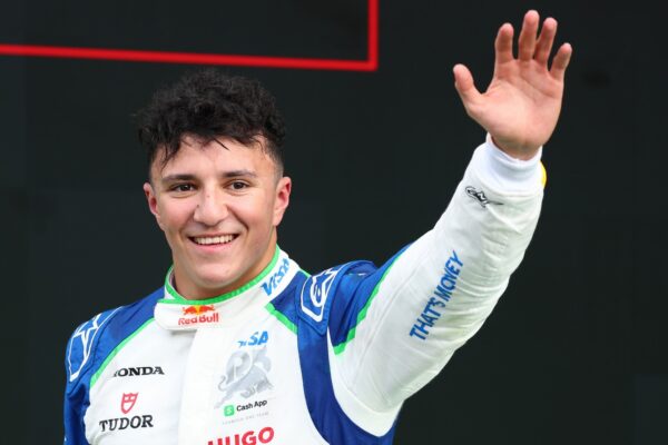 Isack Hadjar sur le podium du GP des Pays-Bas 2025