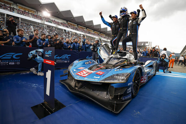 6 Heures de Fuji : Alpine vit son rêve bleu !