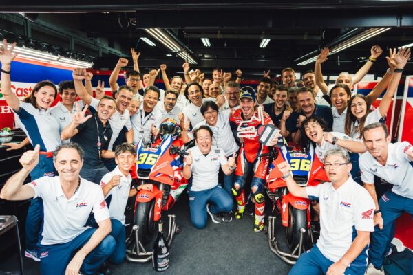 Podium de Joan Mir et de Honda à Motegi