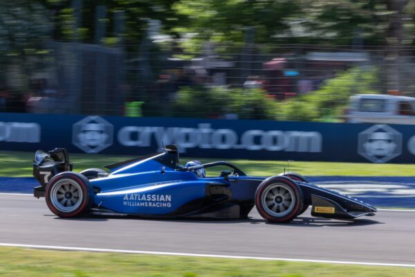Luke Browning réalise la pole position à Monza en FIA F2