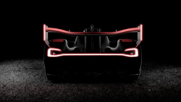 La nouvelle Toyota GR010 sort de sa cachette