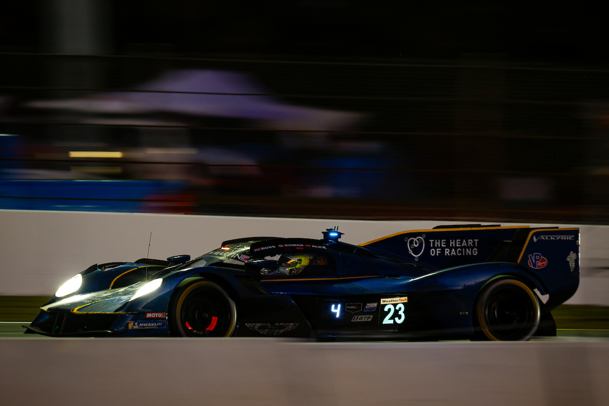 #23: ASTON MARTIN THOR Team, Aston Martin Valkyrie, GTP: Ross Gunn, Roman De Angelis, Alex Riberas