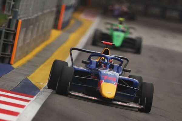 F1 Academy : Chloe Chambers signe la pole position à Las Vegas