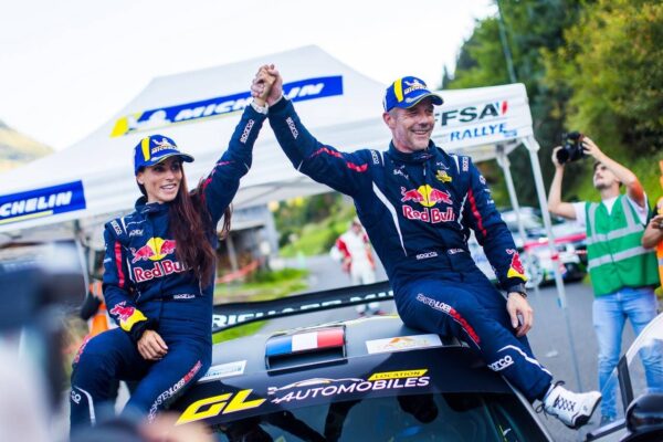 Sébastien Loeb de retour au volant de l'A110 GT+ au Rallye du Var !