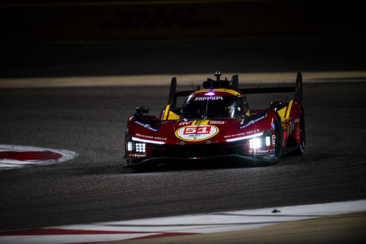 51 CALADO James (gbr), GIOVINAZZI Antonio (ita), PIER GUIDI Alessandro (ita), Ferrari AF Corse, Ferrari 499P #51, Hypercar, action during the 8 Hours of Bahrain 2025, 8th round of the 2025 FIA World Endurance Championship, from November 6 to 8, 2025 on the Bahrain International Circuit in Sakhir, Bahrain - Photo Fabrizio Boldoni / DPPI