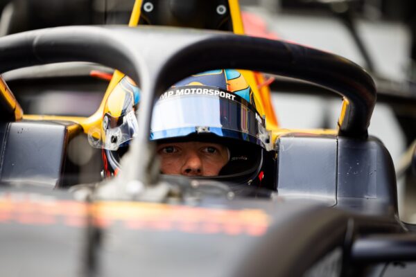 Oliver Goethe en pole position au Qatar en FIA F2
