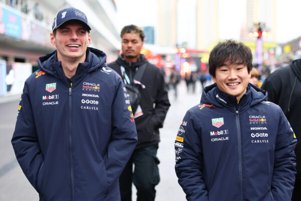 Tsunoda prêt à aider Verstappen dans sa quête du titre
