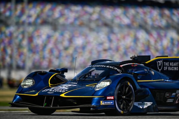 #23: ASTON MARTIN THOR Team, Aston Martin Valkyrie, GTP: Ross Gunn, Roman De Angelis, Alex Riberas, Marco Sorensen